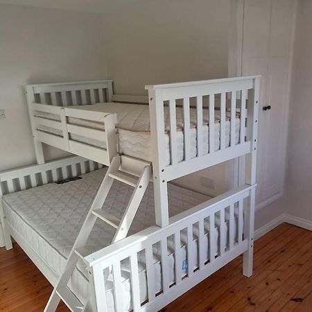 Large 4Bed Available Long-Term In Letterkennyヴィラ エクステリア 写真