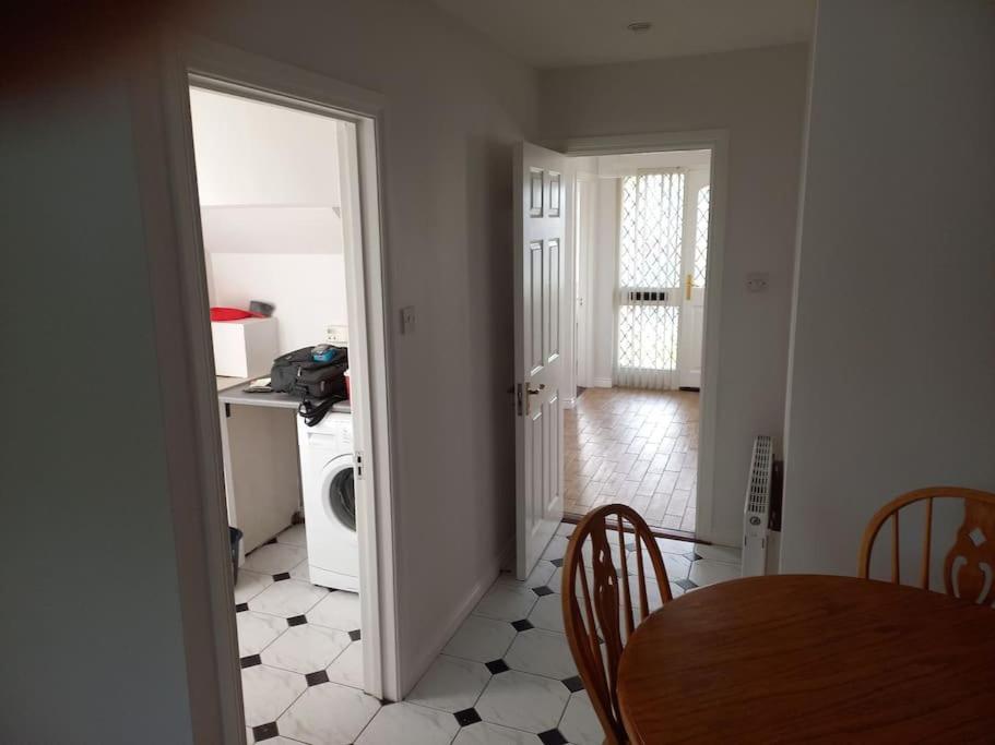 Large 4Bed Available Long-Term In Letterkennyヴィラ エクステリア 写真